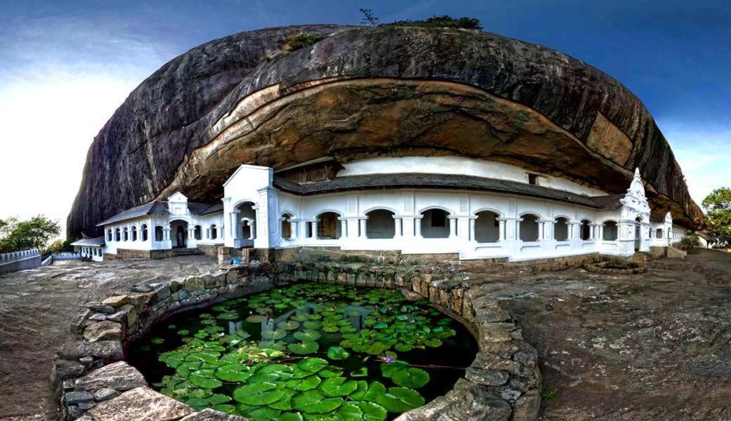 Sundaras Infinity Jungle Resort Dambulla Exterior foto